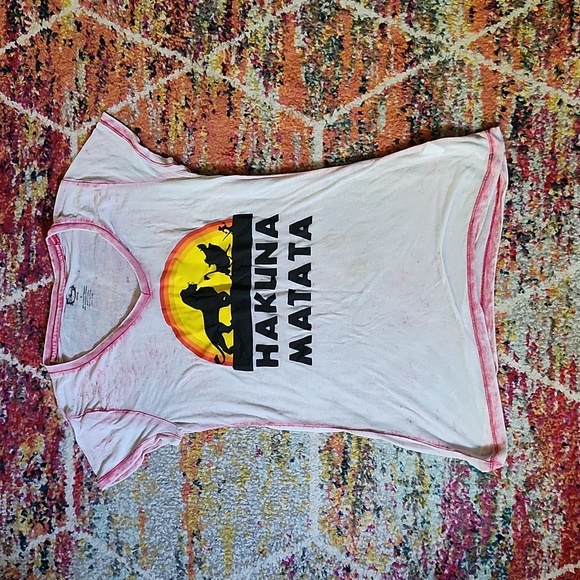 Disney The Lion King Hakuna Matata tshirt - Picture 1 of 5